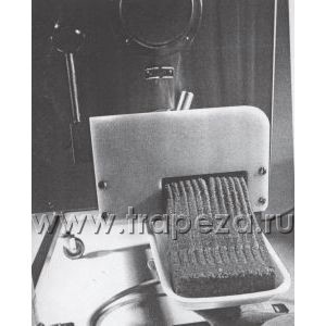 Электромеханическое оборудование мясорубки KT Manual minced meat former Электромеханическое оборудование мясорубки KT Manual minced meat former